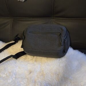 Amazon Basic's Gray Camera Bag